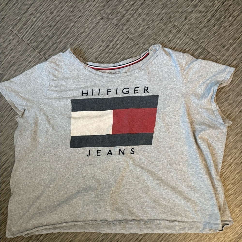 Tommy Hilfiger Light Gray Graphic Tee Size 3XL - Picture 3 of 6